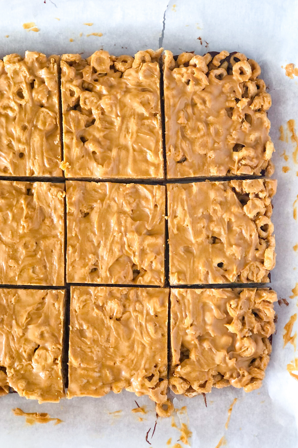 sliced peanut butter cheerio bars