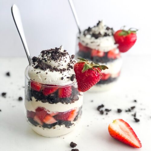 No Bake Strawberry Oreo Cheesecake Cups with Greek Yogurt