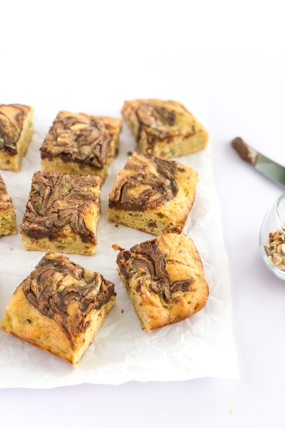hazelnut banana bread bars with Nutella swirl