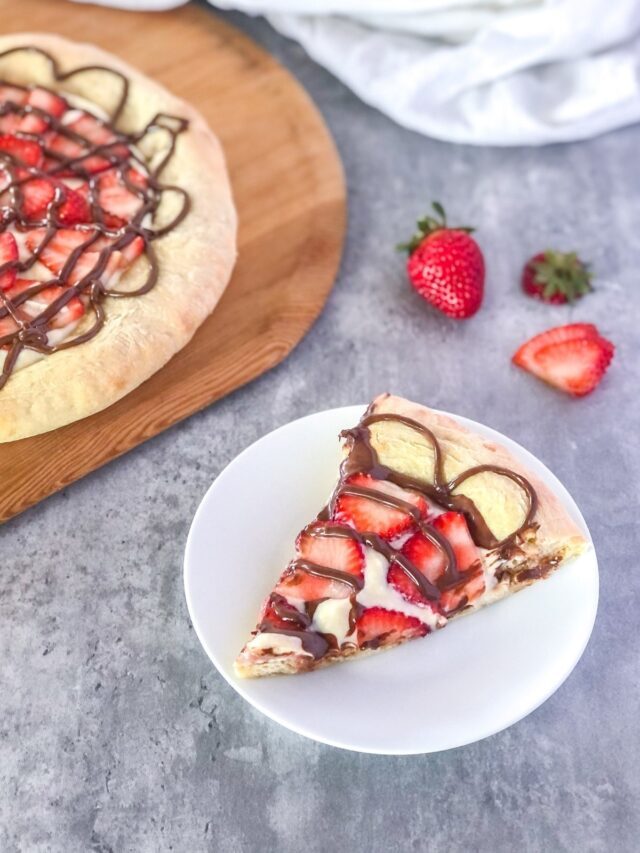 Nutella Strawberry Dessert Pizza