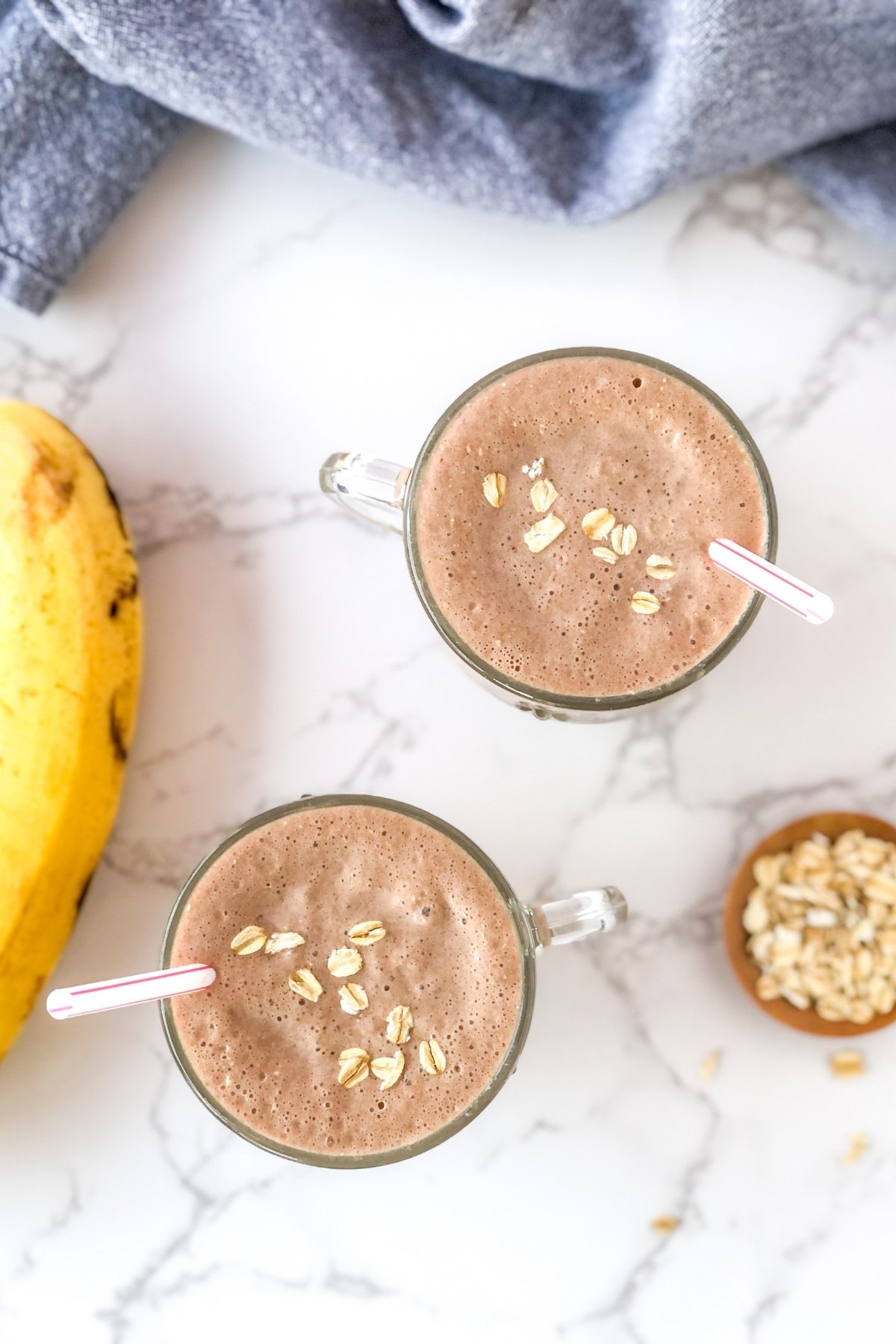 banana Nutella smoothie with oats