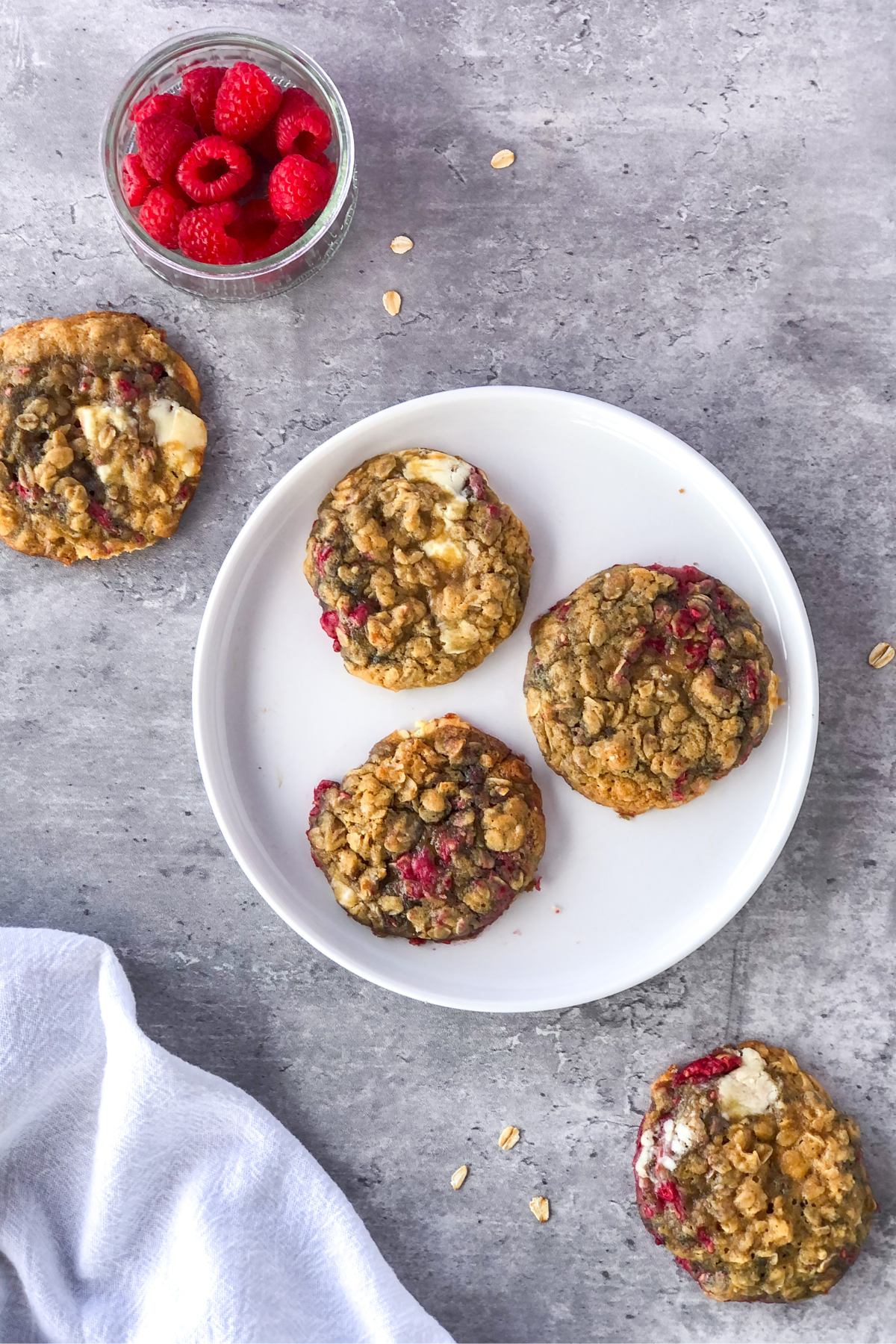 oatmeal cookies with raspberries and white chocolate chunks