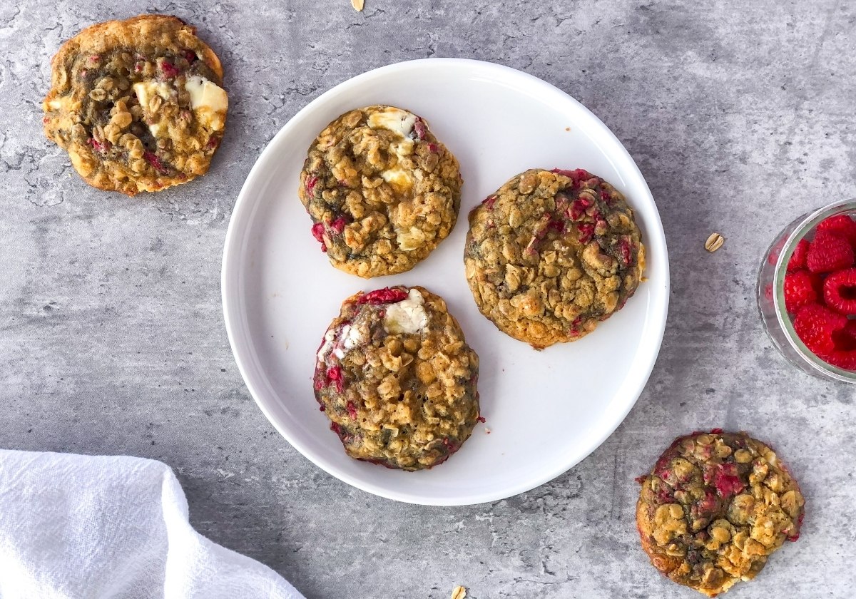 oatmeal white chocolate raspberry cookies on a plate