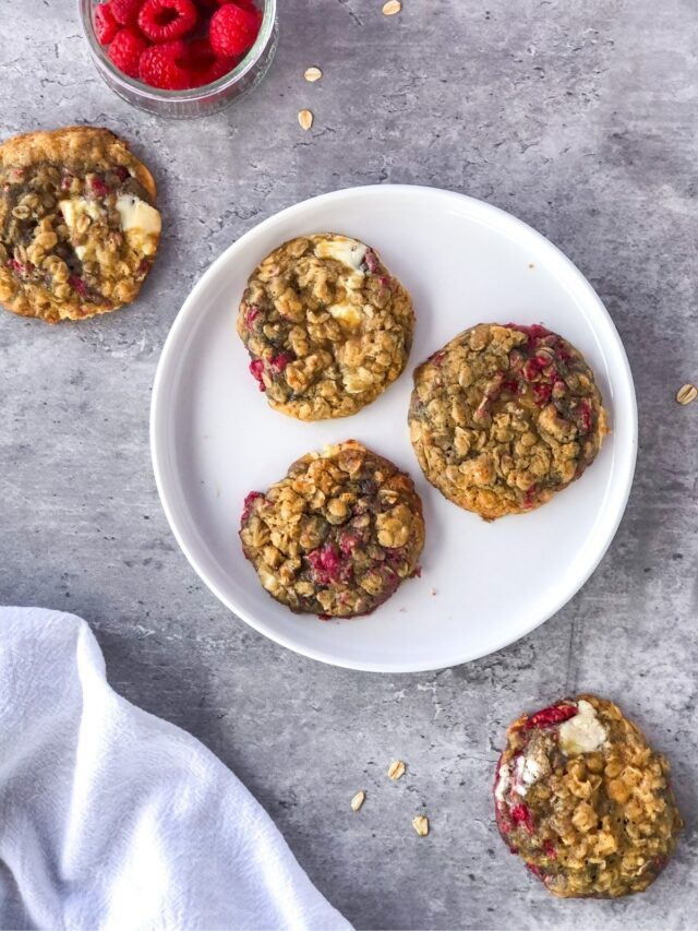 Oatmeal Raspberry White Chocolate Cookies