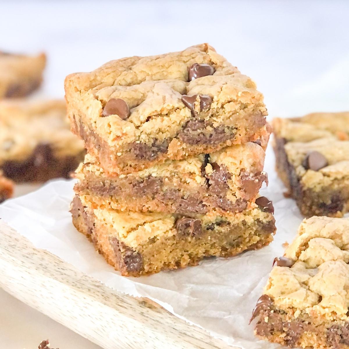 Peanut Butter Chocolate Chip Bars