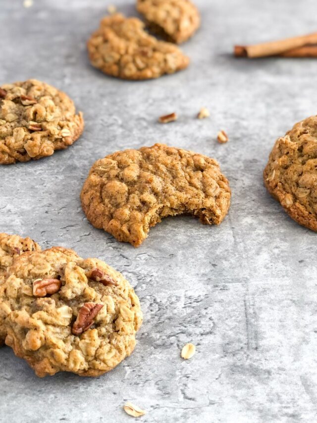 Spiced Cinnamon Oatmeal Cookies with Pecans